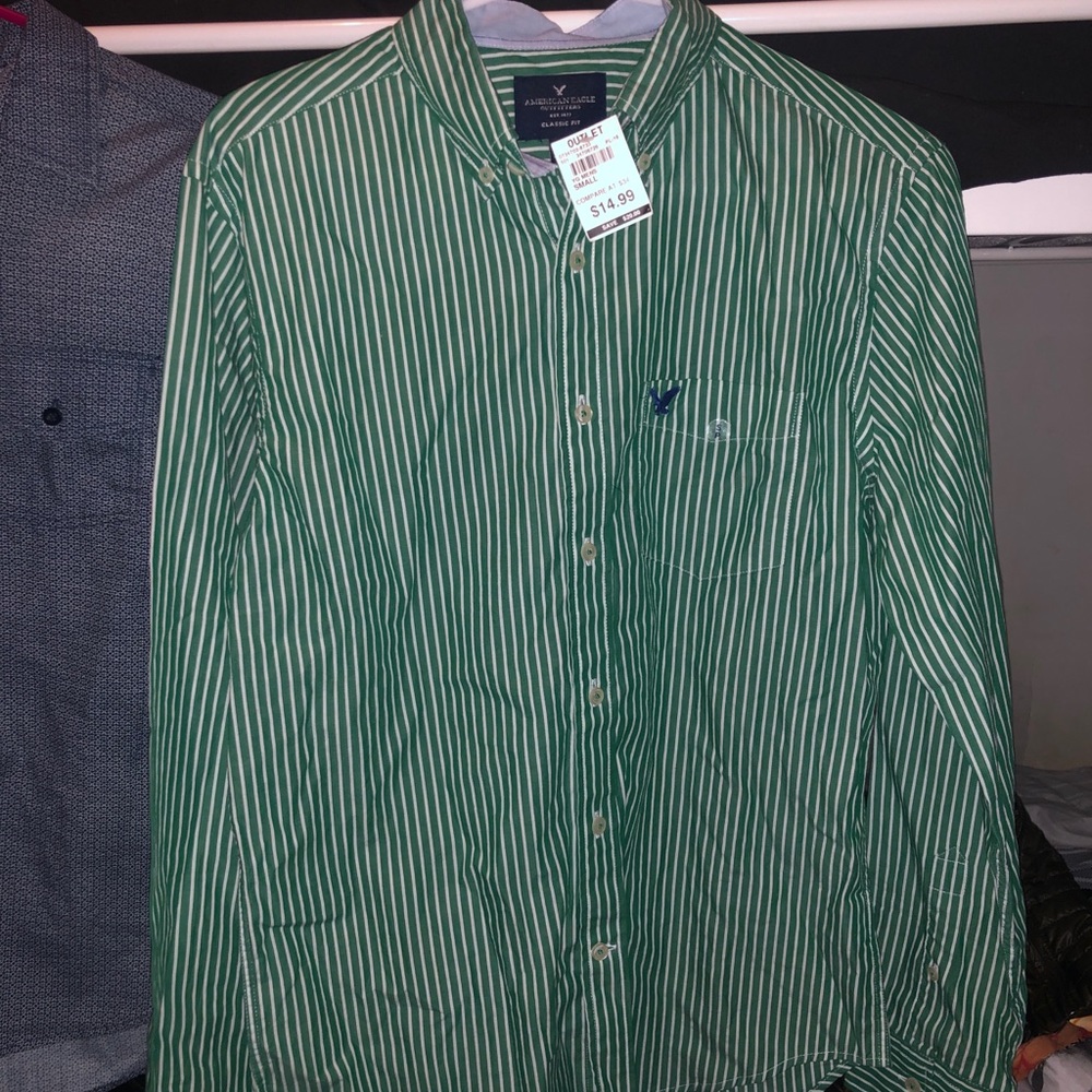 American eagle button down/Sovereign Code - Picture 2 of 4